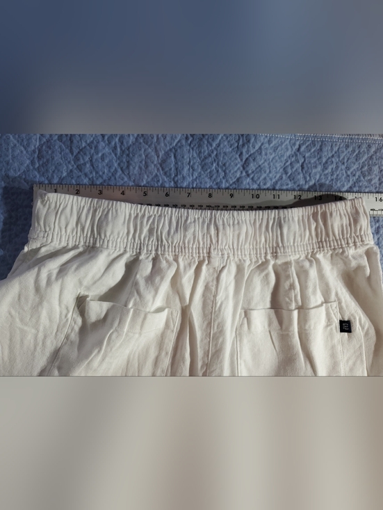 GAP Med Linen Blend Off White Drawstring Elastic-Waist Shorts - Picture 4 of 7